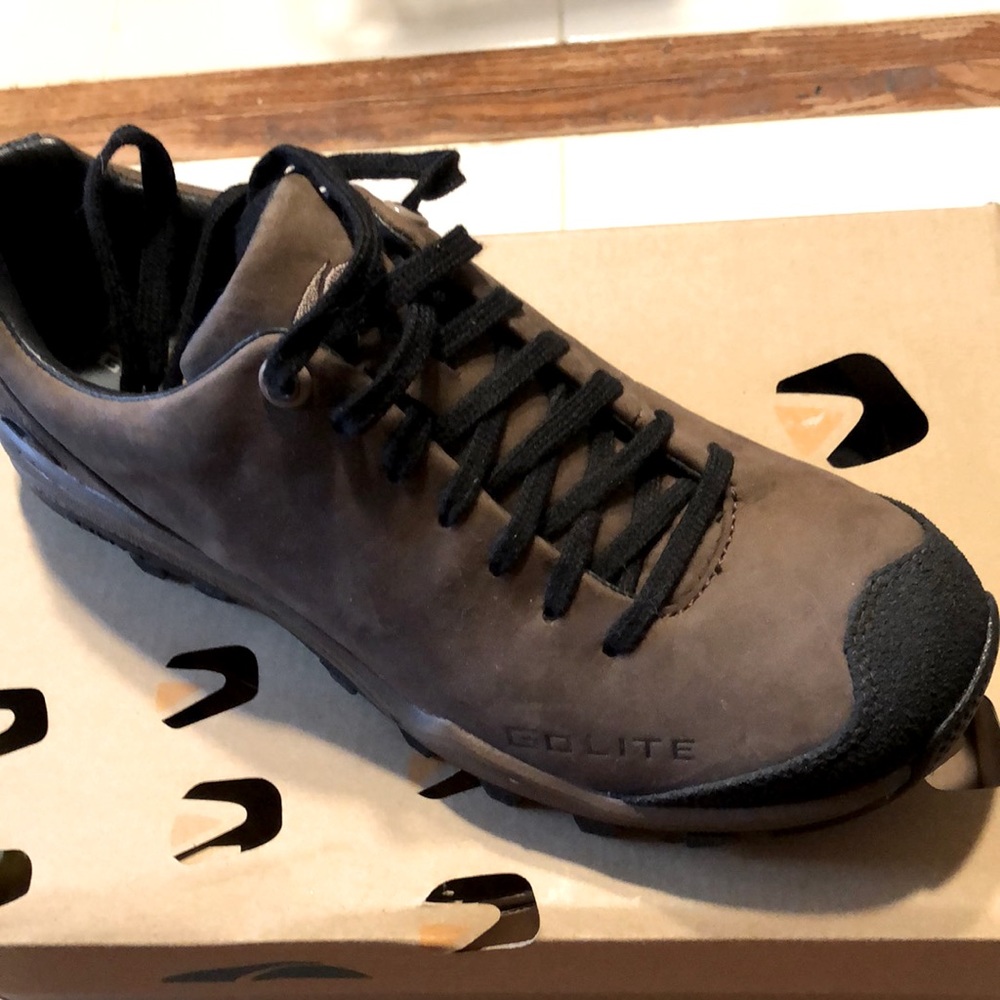 GOLITE Hiking/Walking Shoes Fox Lite Size 7 Chocolate